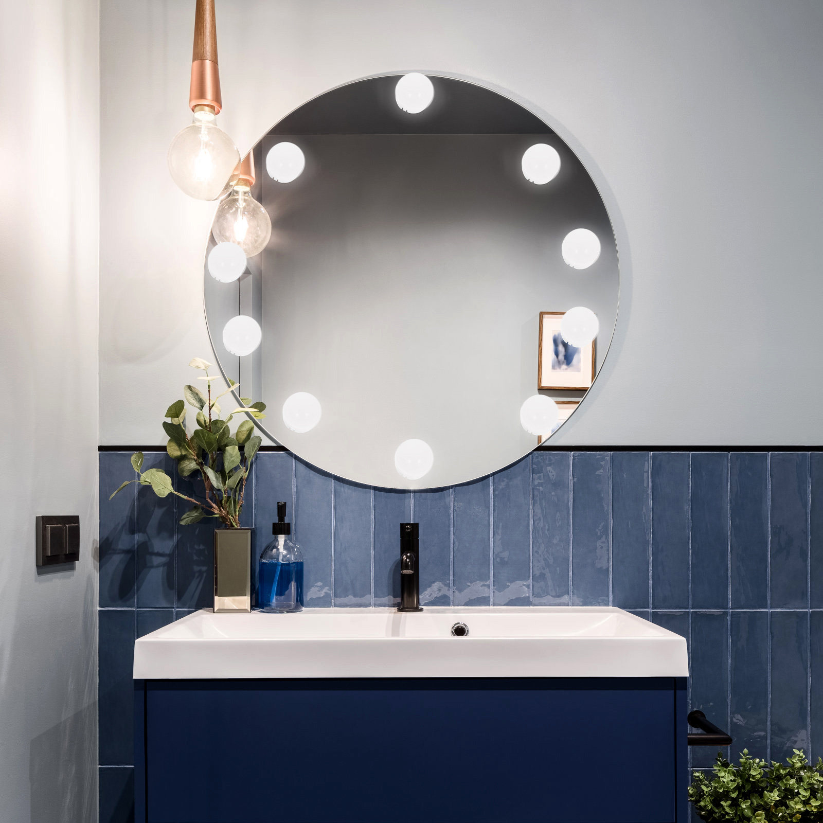 Lampa LED do lustra toaletoweg – Dressing Table Vanity With Lighted Mirror recenzja i cena